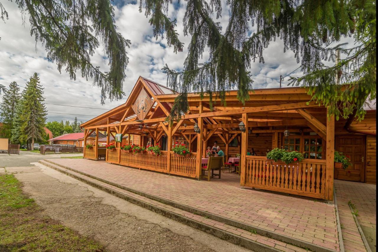Lipicai Hotel Es Etterem Szilvásvárad Eksteriør bilde