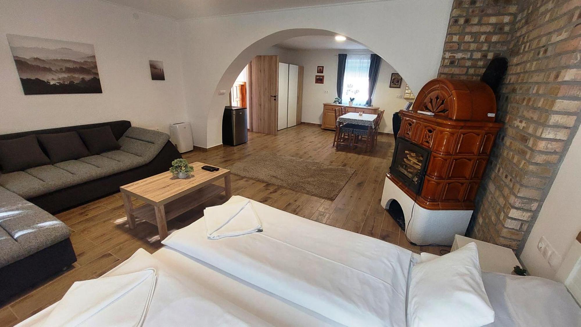 Lipicai Hotel Es Etterem Szilvásvárad Eksteriør bilde